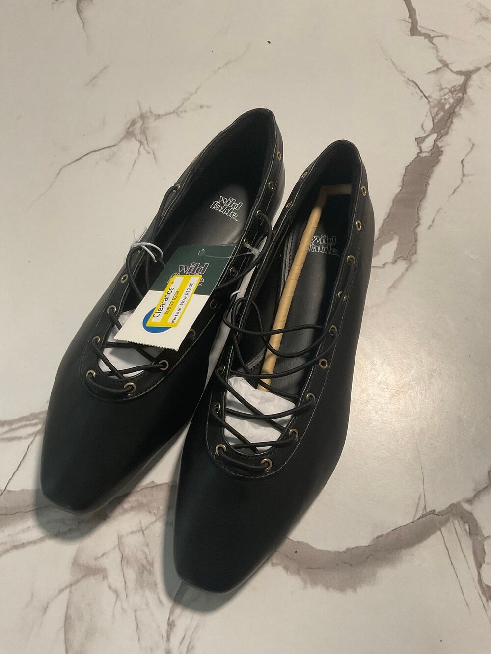 Wild fible flat black size 9.5